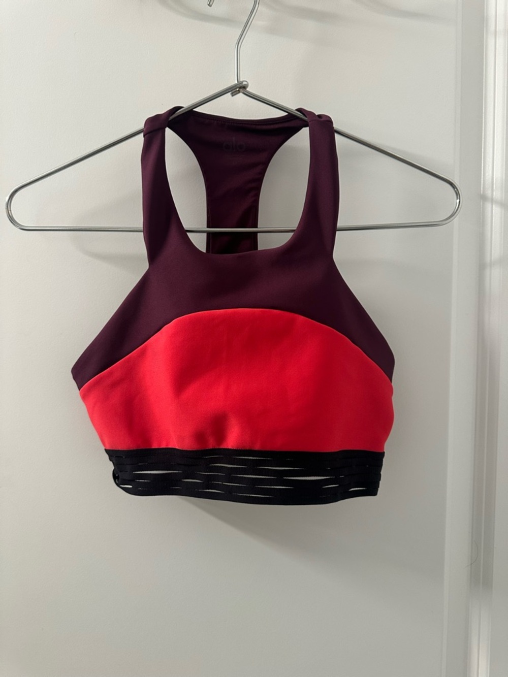 Alo Yoga Endear Sports Bra | Burgundy Red Orange | M